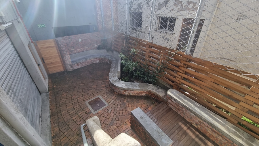 To Let Commercial Property for Rent in Woodstock Western Cape